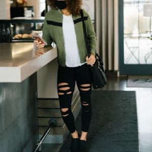 Zyia black slashed leggings